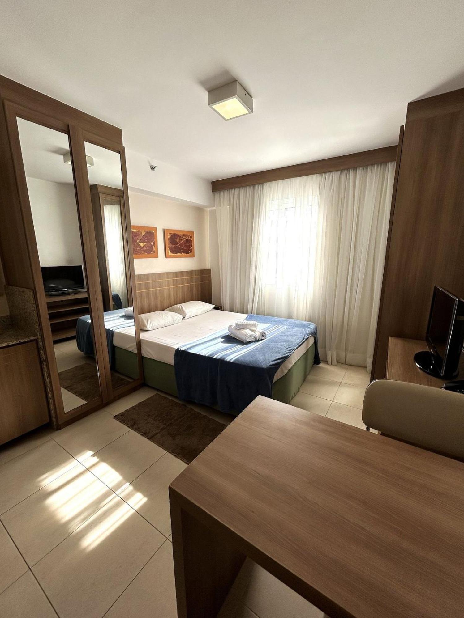 Sm1214 Flat Com Excelente Localizacao Em Regiao Central Brasília Exterior photo